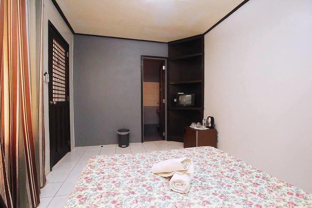 Reddoorz Premium @ Ouan'S The Farm Resort Lucena Extérieur photo