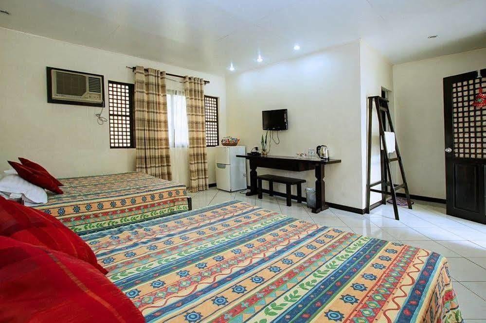 Reddoorz Premium @ Ouan'S The Farm Resort Lucena Extérieur photo